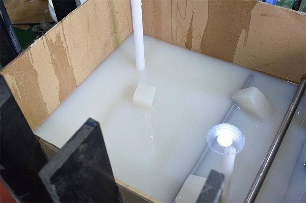 Tuowei rubber vacuum casting process in rapid prototyping design-3